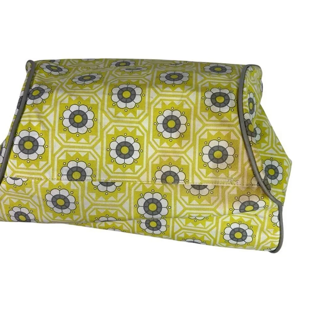 Petunia Pickle Bottom Baby Wistful Weekender Bag w/Changing Pad